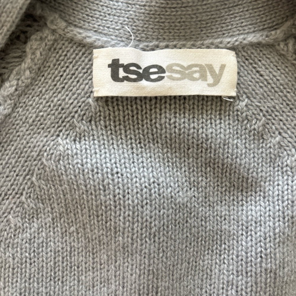 TSESAY Women's 100% cashmere Gray Knit Top. M - Picture 3 of 7